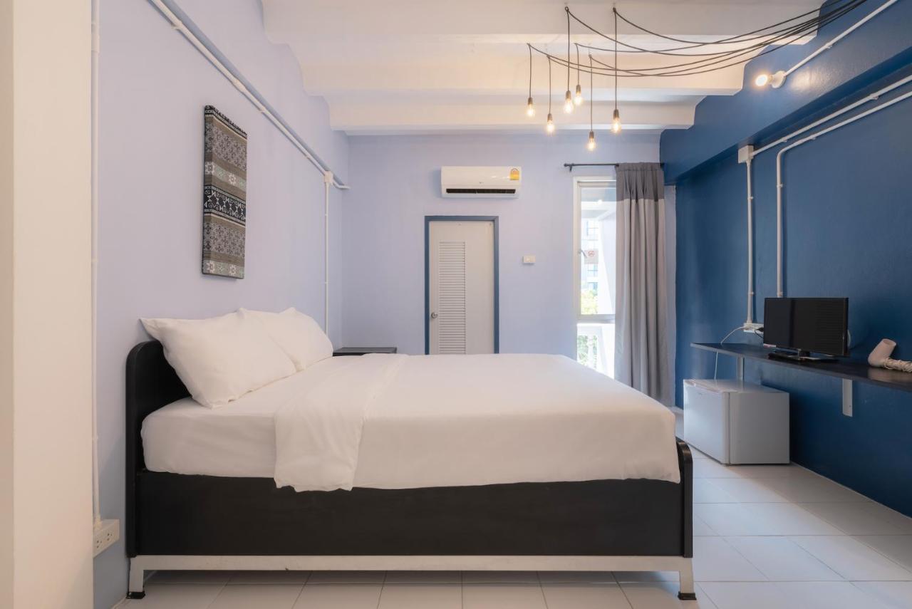Bedgasm Hotel X Cafe Nimman Chiang Mai Extérieur photo