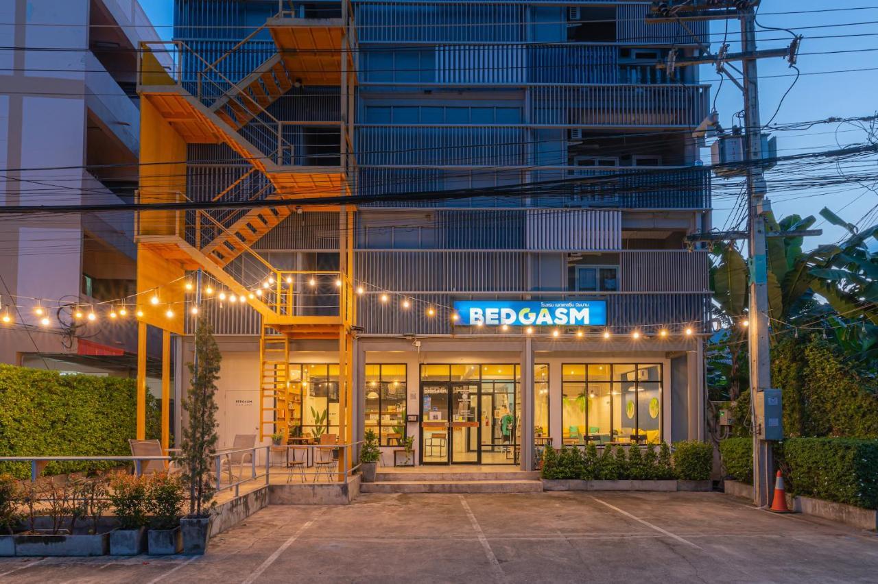 Bedgasm Hotel X Cafe Nimman Chiang Mai Extérieur photo