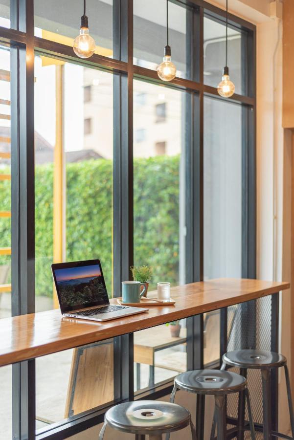 Bedgasm Hotel X Cafe Nimman Chiang Mai Extérieur photo