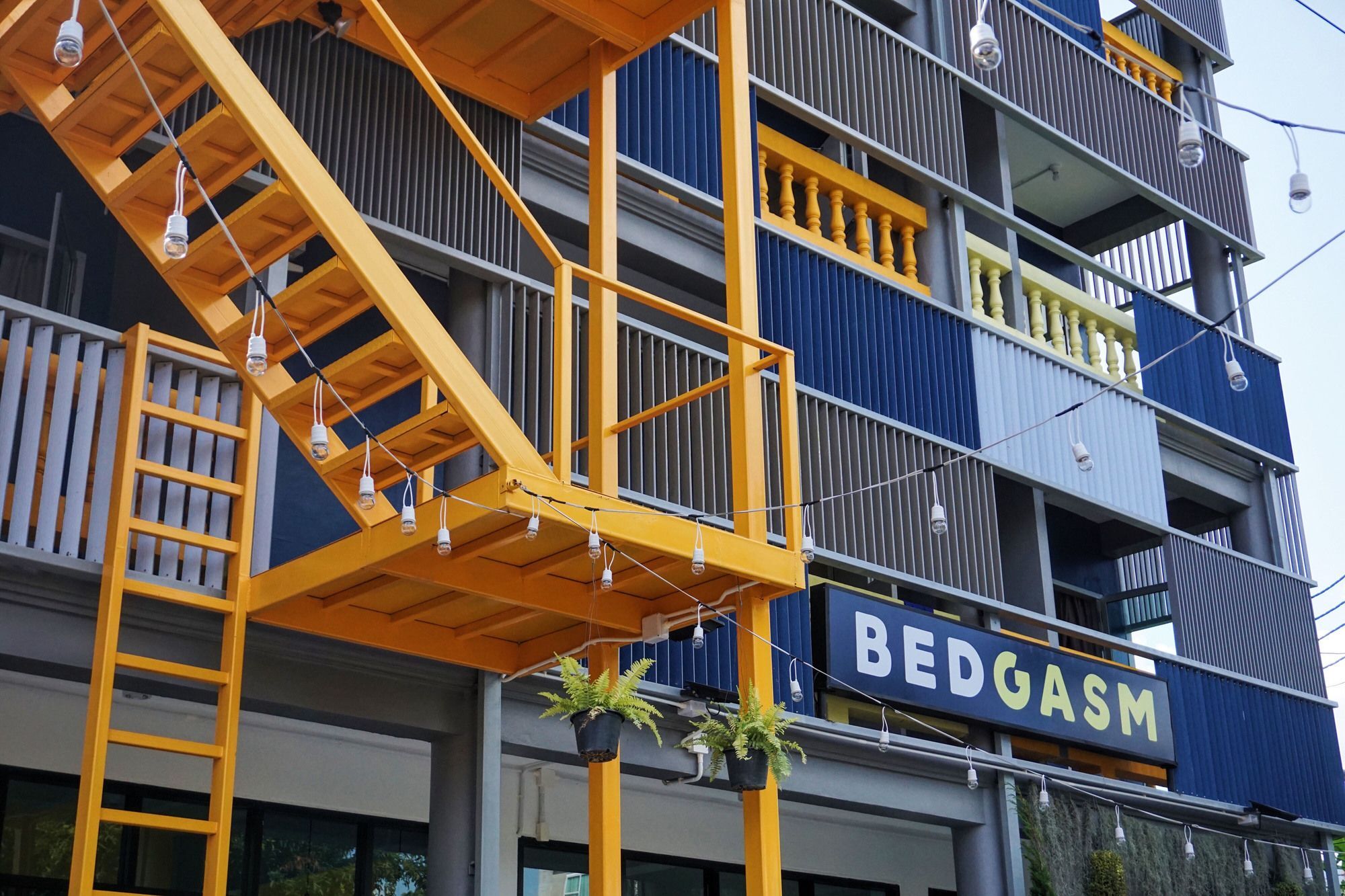 Bedgasm Hotel X Cafe Nimman Chiang Mai Extérieur photo